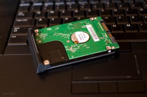 Pull off HDD before installng Win on mSATA drive!